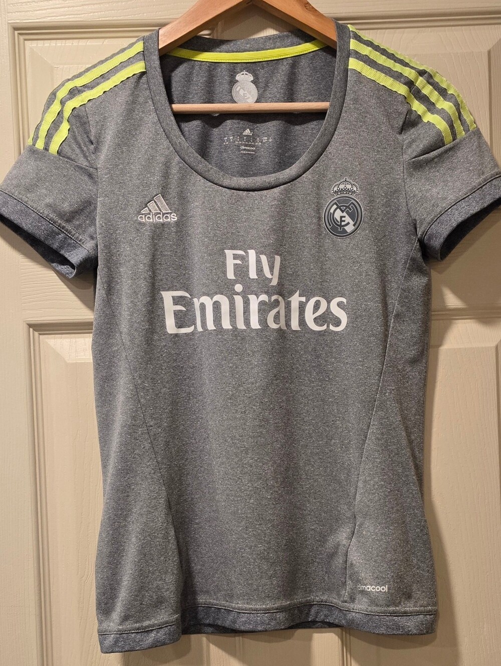 Adidas Women's Gray Real Madrid Fly Emirates Short Sleeve Jersey Size S